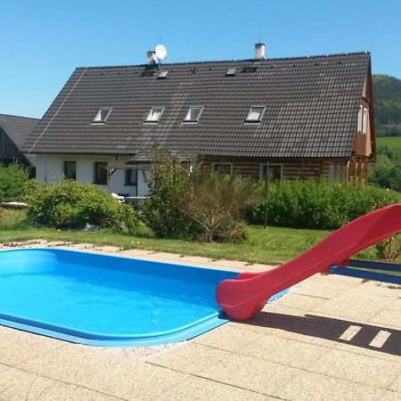 Apartman V Chaloupce Na Vrsku Bernsdorf Esterno foto