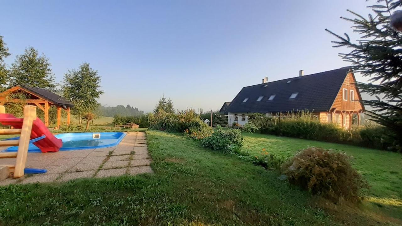 Apartman V Chaloupce Na Vrsku Bernsdorf Esterno foto