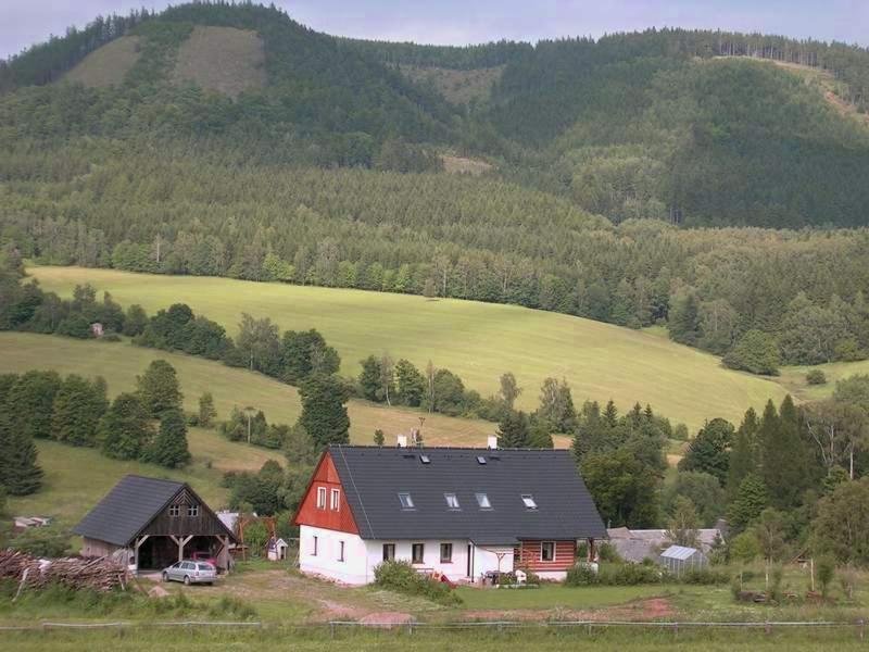 Apartman V Chaloupce Na Vrsku Bernsdorf Esterno foto