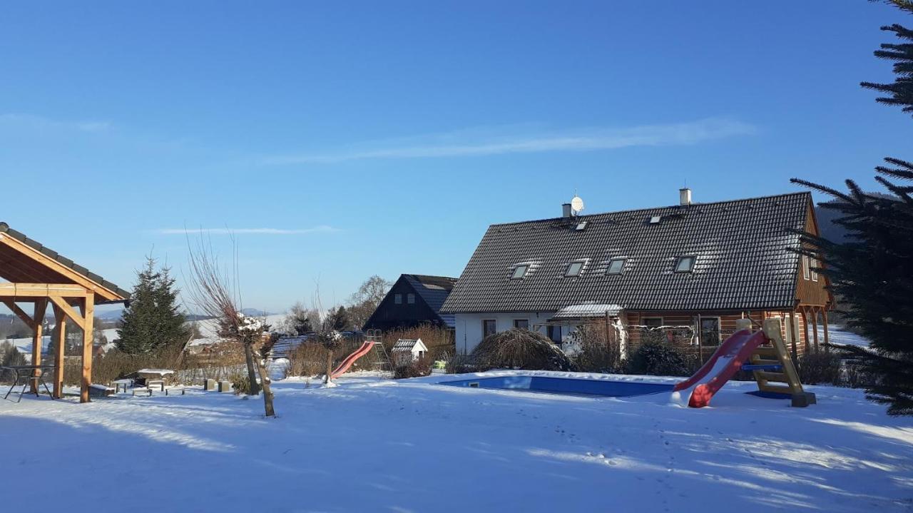 Apartman V Chaloupce Na Vrsku Bernsdorf Esterno foto