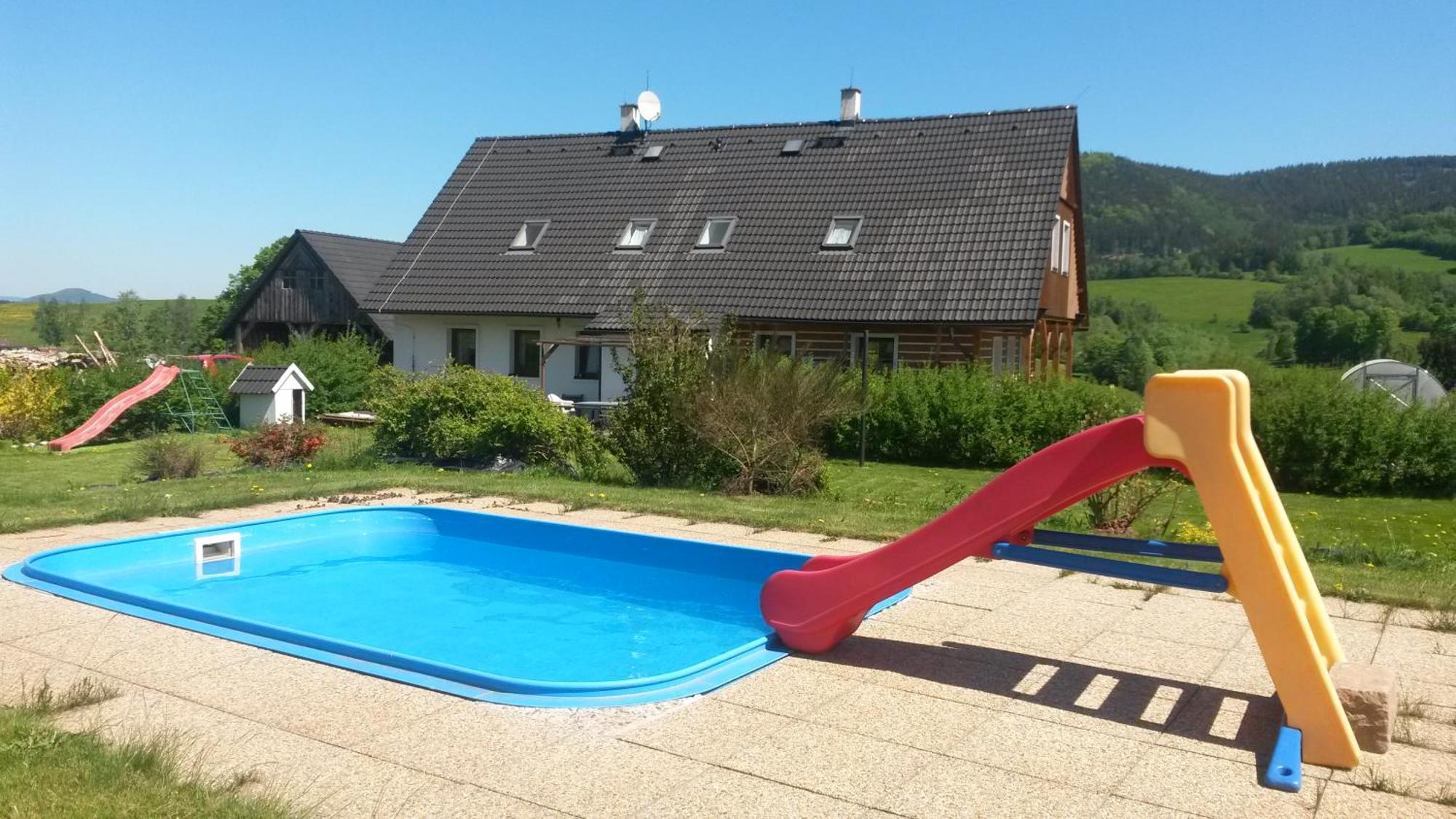 Apartman V Chaloupce Na Vrsku Bernsdorf Esterno foto