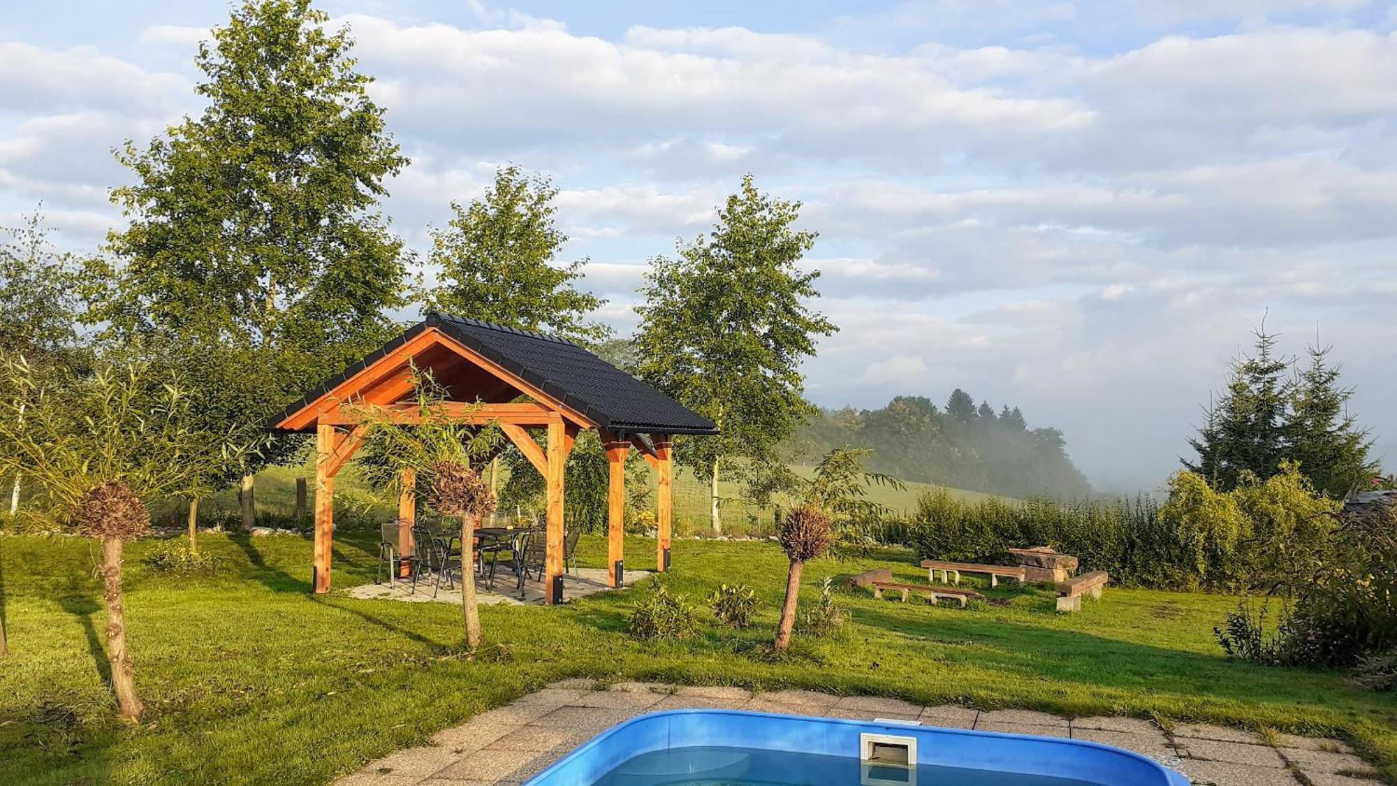 Apartman V Chaloupce Na Vrsku Bernsdorf Esterno foto