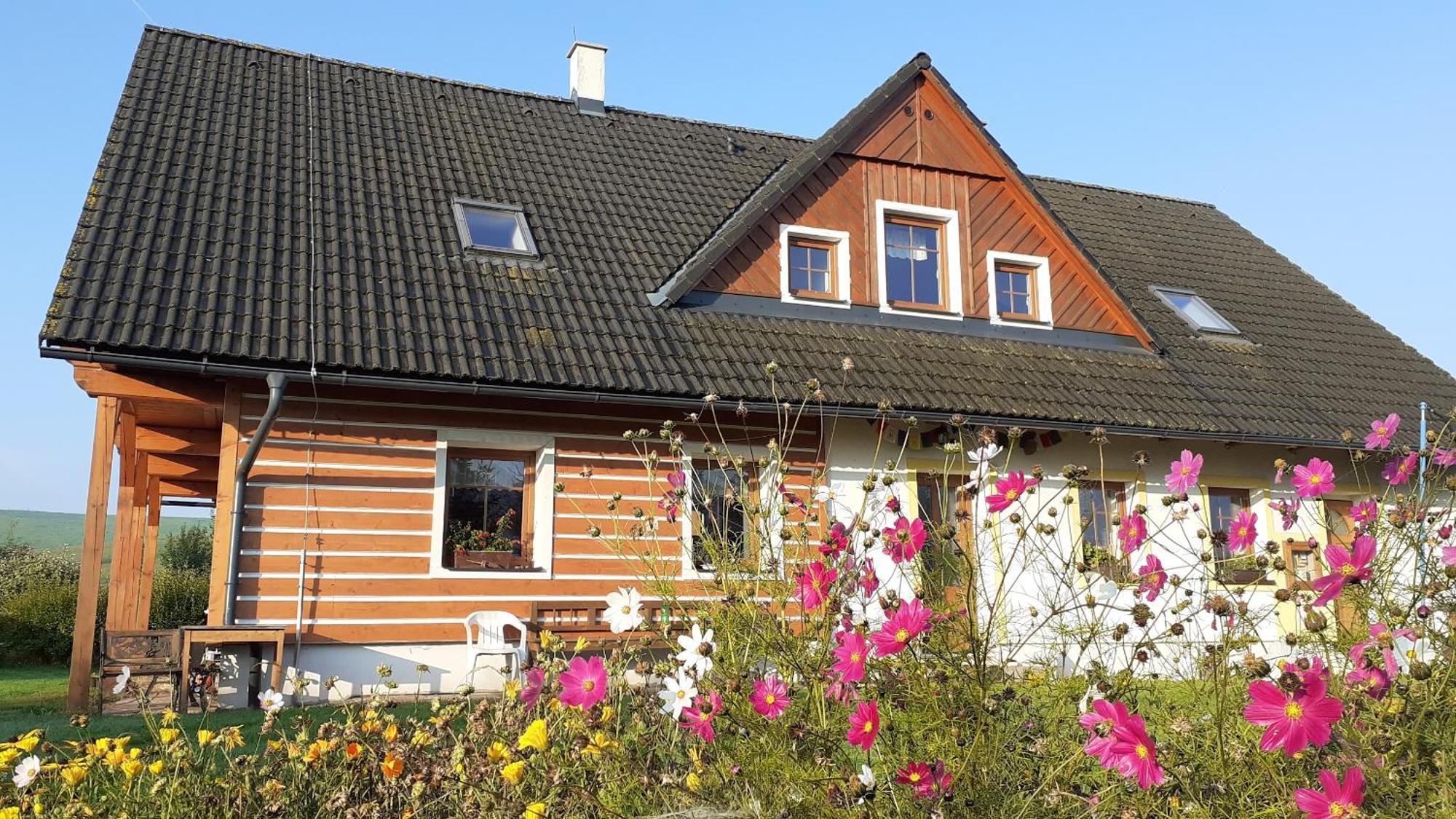 Apartman V Chaloupce Na Vrsku Bernsdorf Esterno foto